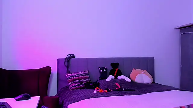 Snapshot of Katherine_Twilight chatting on 3, 10, 2025 Katherine Twilight online show from 3, 10, 2025