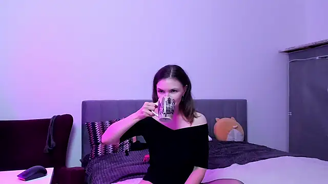 Snapshot of Katherine_Twilight chatting on 13, 11, 2025 Katherine Twilight online show from 13, 11, 2025