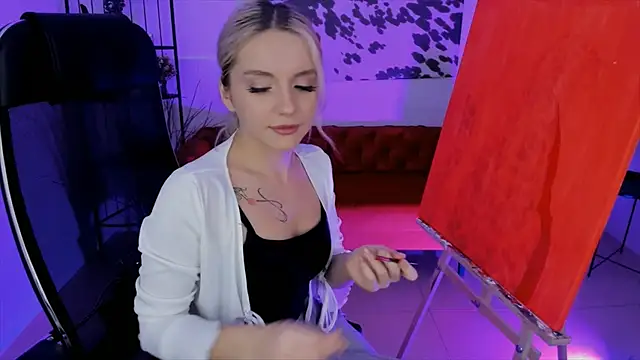 AuroraWrenfield online show from 6, 10, 2025