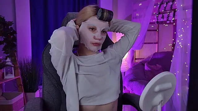 AuroraWrenfield online show from 25, 3, 2026