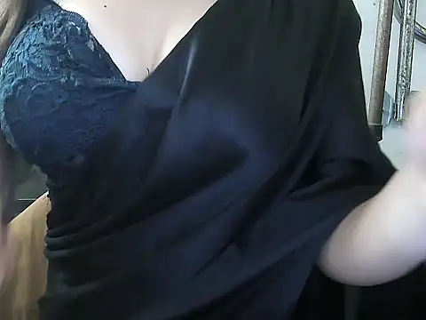 lovepihuu online show from 13, 10, 2025