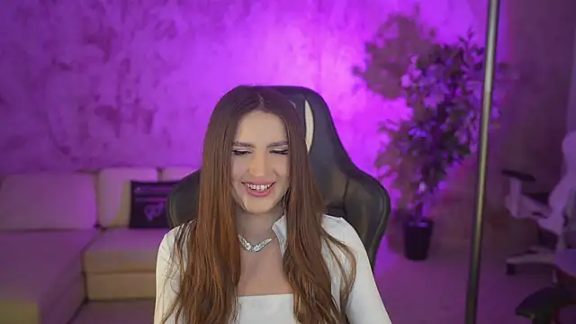 Goldie Flame online show from 29, 11, 2025