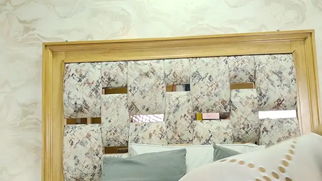 ZOLEY WATSON online show from 21, 9, 2025