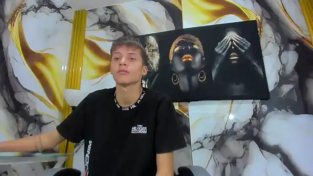 Snapshot of mono_blonde chatting on 1, 10, 2025 mono blonde online show from 1, 10, 2025