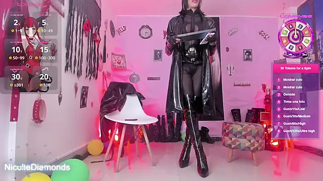 NicolleDiamonds cg online show from 28, 10, 2025