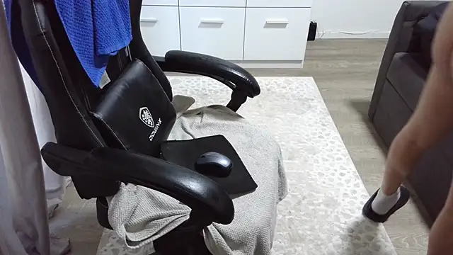 Milo9210 online show from 28, 4, 2026