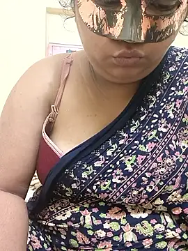 dhanshri143 online show from 18, 9, 2025