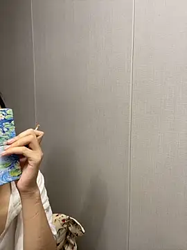 haiyan125216 online show from 10, 9, 2025