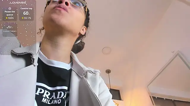 Hanna Cornee  online show from 16, 1, 2026