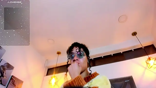 Hanna Cornee  online show from 25, 2, 2026