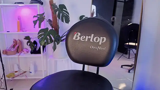 VickyGrey online show from 18, 11, 2025