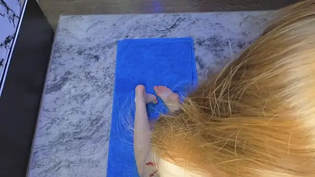 Candy Flosse online show from 29, 10, 2025