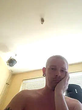 piercingpik online show from 13, 7, 2026