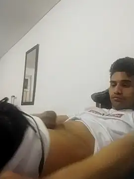 Snapshot of Camachito332 chatting on 30, 5, 2026 Camachito332 online show from 30, 5, 2026