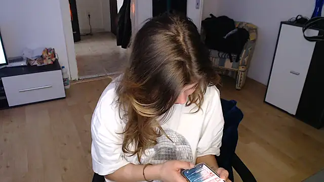 Aliens4twenty online show from 2, 12, 2025