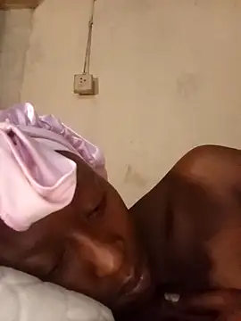 RFeltomWhitJ online show from 13, 11, 2025