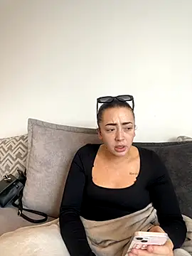 ItsCOCOx online show from 27, 10, 2025