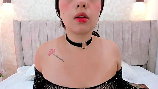 thamiina  online show from 12, 3, 2026