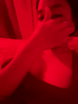 Snapshot of bjqquueenn chatting on 31, 10, 2025 bjqquueenn online show from 31, 10, 2025