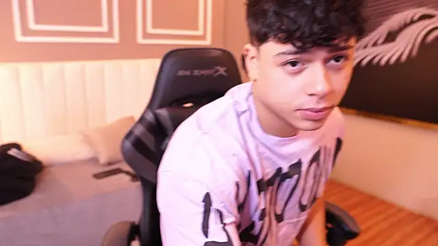 Snapshot of Ethan_occonor chatting on 28, 5, 2026 Ethan occonor online show from 28, 5, 2026