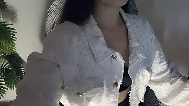 LiLi Sweetie online show from 3, 11, 2025