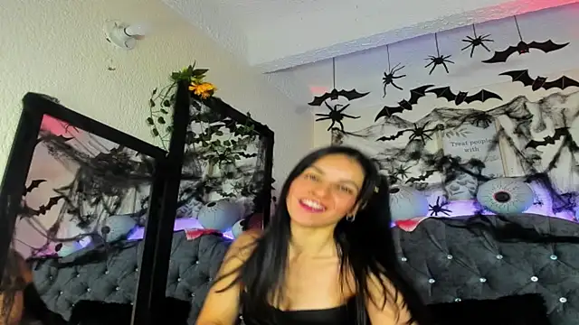 Snapshot of karol_rose chatting on 20, 10, 2025 karol rose online show from 20, 10, 2025