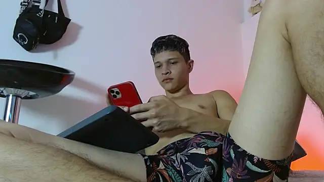 Twinkcock22 online show from 19, 4, 2026