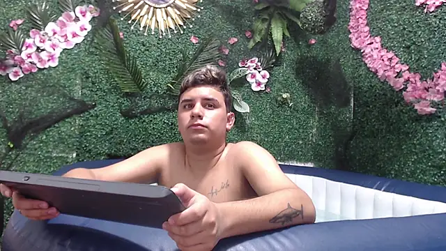 DavilANDkevin2 online show from 1, 11, 2025