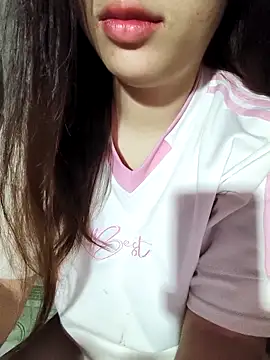 Snapshot of July_9- chatting on 14, 9, 2025 July 9- online show from 14, 9, 2025