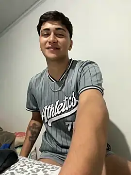 Tavinho067 online show from 9, 11, 2025