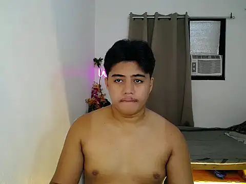 Hugecock2hundle intown online show from 17, 11, 2025