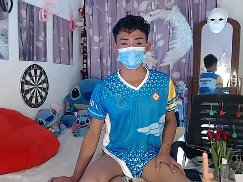 Snapshot of good_boy_in_bed chatting on 30, 9, 2025 good boy in bed online show from 30, 9, 2025