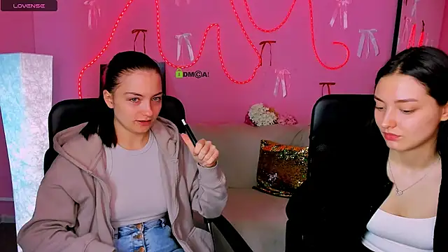 miki-niki online show from 24, 3, 2026