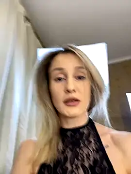 RosieBlossom online show from 3, 11, 2025