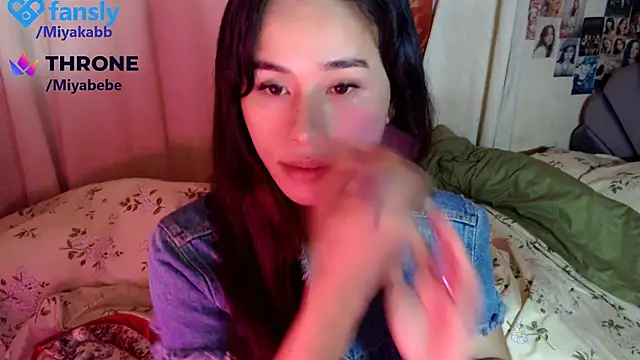 Snapshot of chakababe chatting on 4, 7, 2026 chakababe online show from 4, 7, 2026