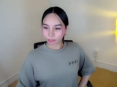 holly tabby online show from 15, 1, 2026