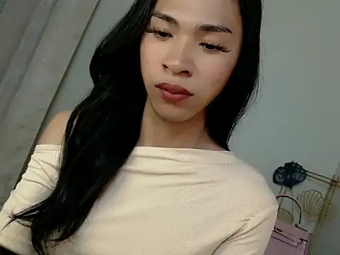 Annaloula online show from 26, 11, 2025