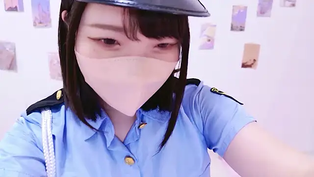 Snapshot of Anzu_xx chatting on 11, 11, 2025 Anzu xx online show from 11, 11, 2025