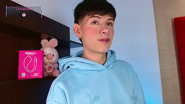 Ezra Storm online show from 30, 11, 2025