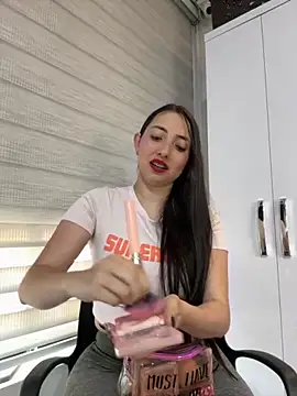 AndieJones  online show from 12, 11, 2025