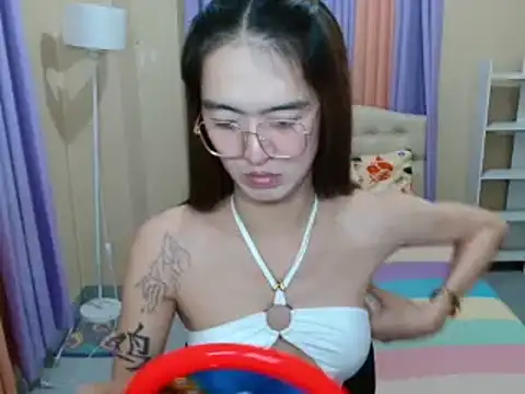 Snapshot of XxTsUncutAskaxX chatting on 18, 6, 2026 XxTsUncutAskaxX online show from 18, 6, 2026