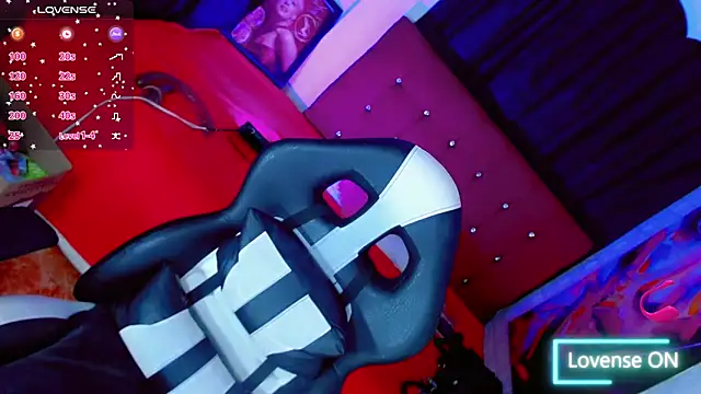 Yareth Rouss  online show from 20, 12, 2025