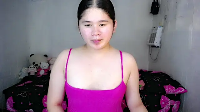 Snapshot of skinnygirl_69 chatting on 12, 7, 2026 skinnygirl 69 online show from 12, 7, 2026