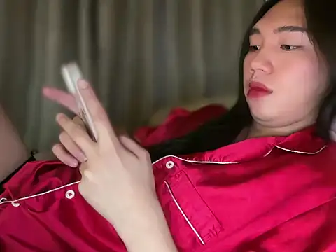 kat mire online show from 25, 3, 2026