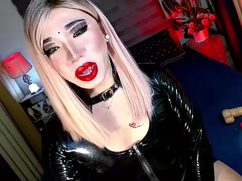 yan2xcumsalotxx online show from 17, 10, 2025