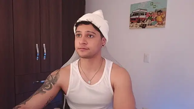 domsantiago  online show from 10, 9, 2025