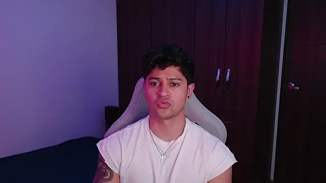 domsantiago  online show from 26, 9, 2025