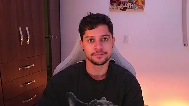 Snapshot of domsantiago_ chatting on 6, 1, 2026 domsantiago online show from 6, 1, 2026