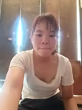 Snapshot of Nguyet135 chatting on 9, 4, 2026 Nguyet135 online show from 9, 4, 2026