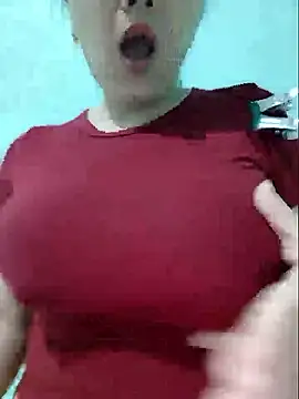 Shiny Babe online show from 25, 3, 2026